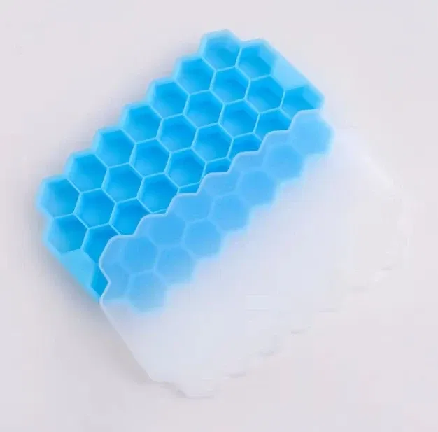 Color: Blue - 4/2/1PCS Silicone Ice Cube Mold 148 Cube Large-capacity Ice Trays Food Grade Ice Maker BPA Free Reusable Ice Maker with Lids