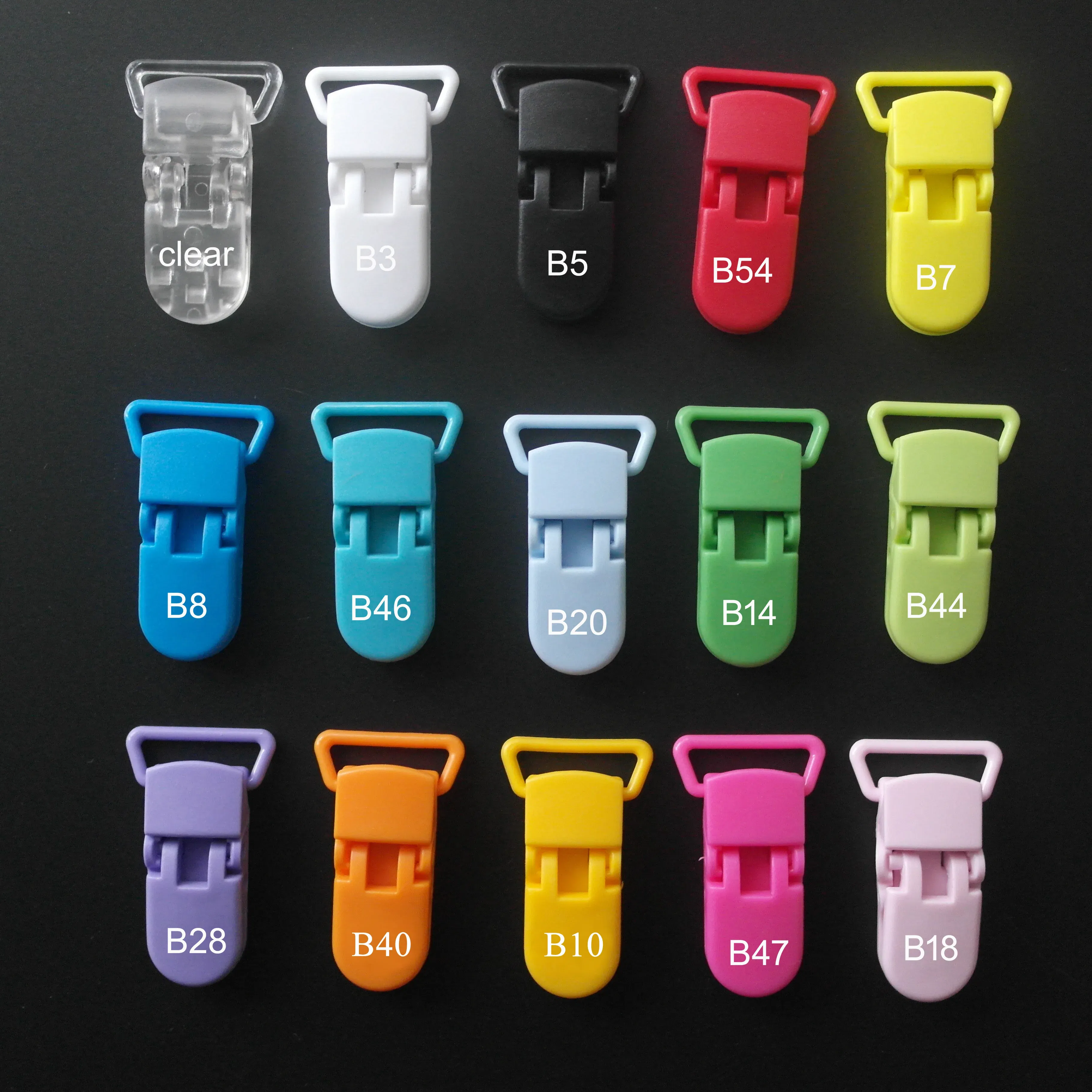Color: Green - Sutoyuen 40pcs Hot D Shape Kam Plastic Pacifier Clips Plastic Baby Soother Dummy Suspender Chain Holder Clips for 20mm Ribbon