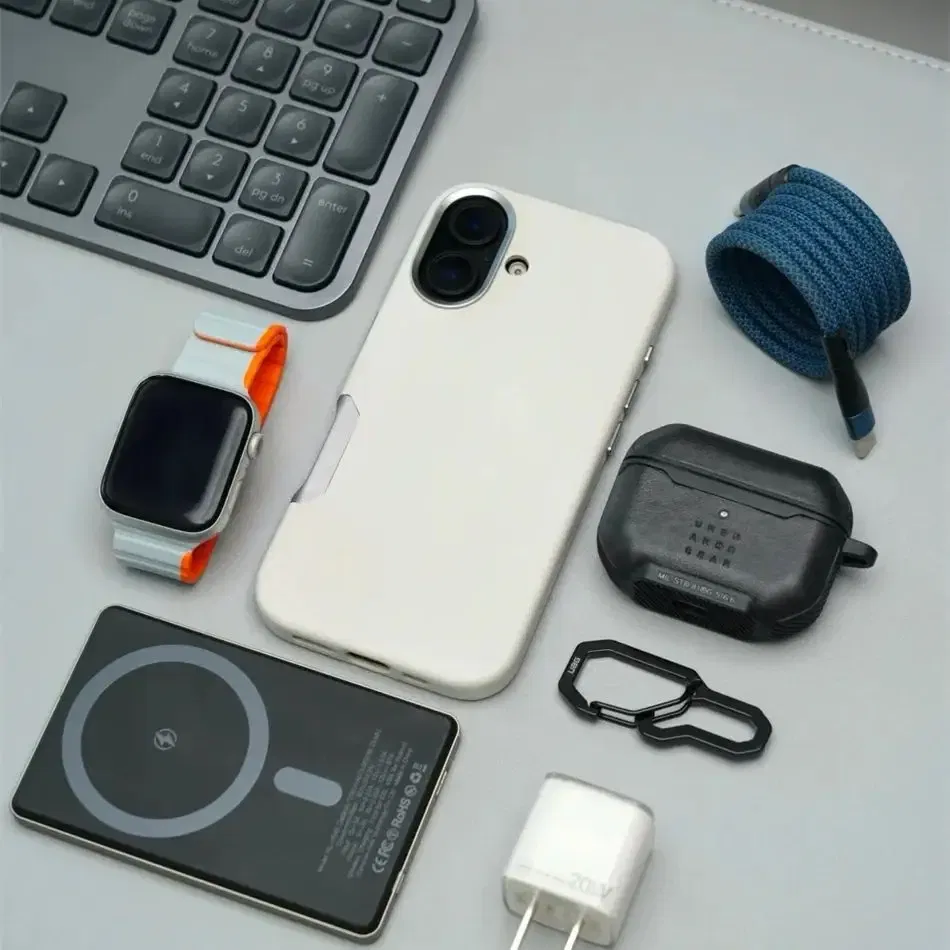 Color: Blue, Material: Silicon - Aluminium Camera Button For iPhone 16 Pro Max Case Solid Leather Alloy Len Magnetic Wireless Charge Shockproof Cover For Magsafe