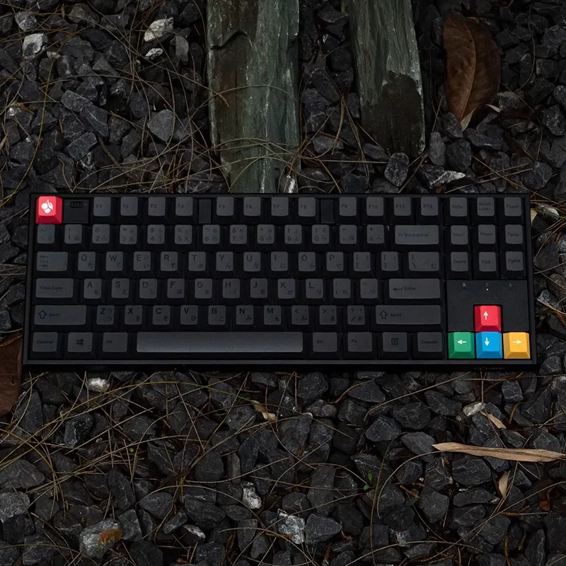 Color: Khaki - Minimalist Black keycaps PBT cherry profile 61/71/64/68/84/96/980/87/104 keycap set