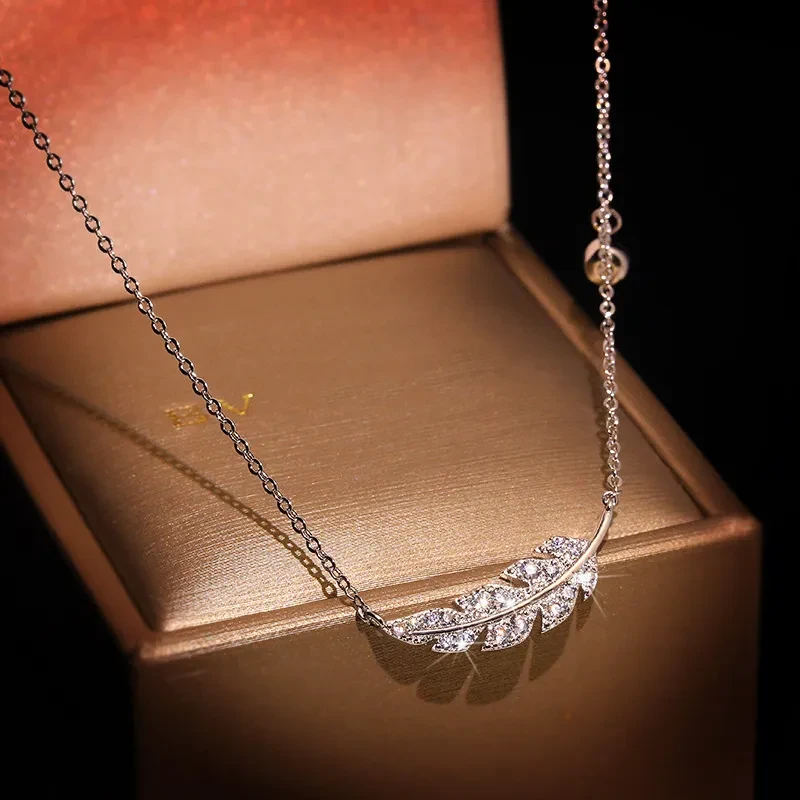 Leaf Necklace Copper Inlaid Zircon Pendant