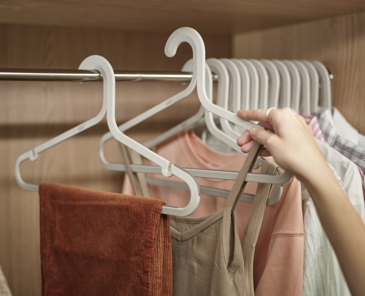 Orderly 5-Piece Anti-Tangle Hanger Set  - Joseph Joseph