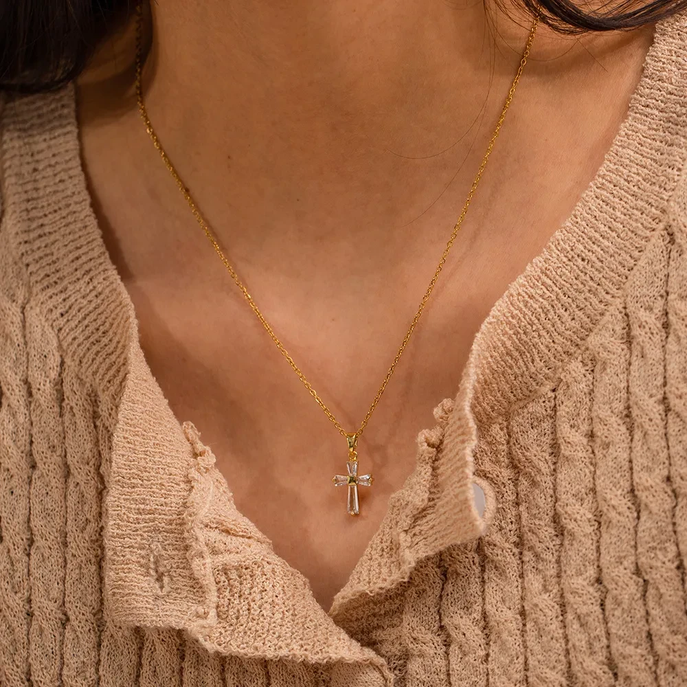 Zircon Square Geometric Pendant Necklace No
