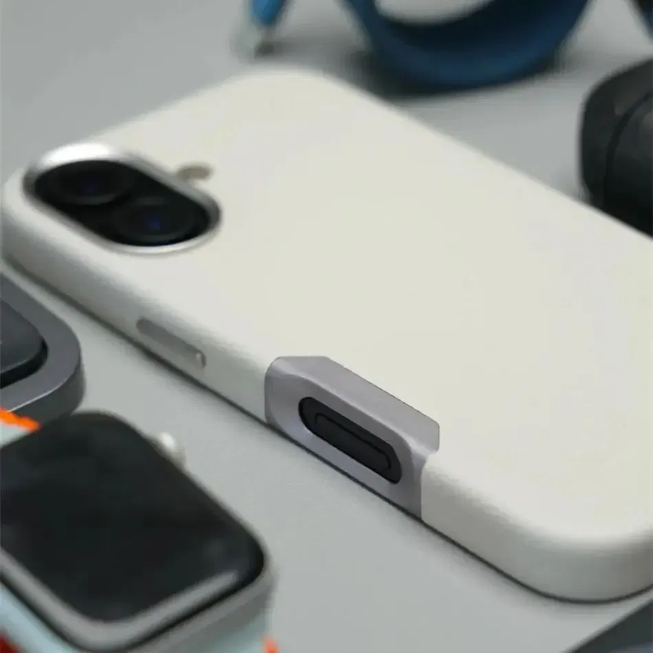 Color: Brown, Material: Genuine Leather - Aluminium Camera Button For iPhone 16 Pro Max Case Solid Leather Alloy Len Magnetic Wireless Charge Shockproof Cover For Magsafe