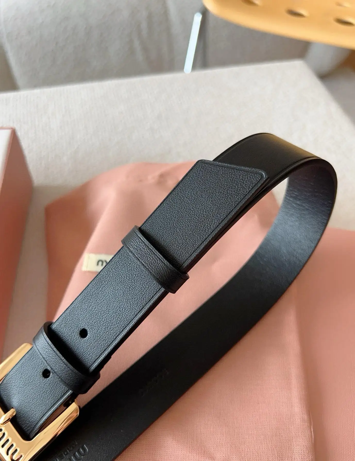 Color: WHITE, Belt Length: 85cm - Versatile and Practical, This Luxury Belt for Women Is A Must-have Gift That Easily Complements Any Style for Casual Elegance.